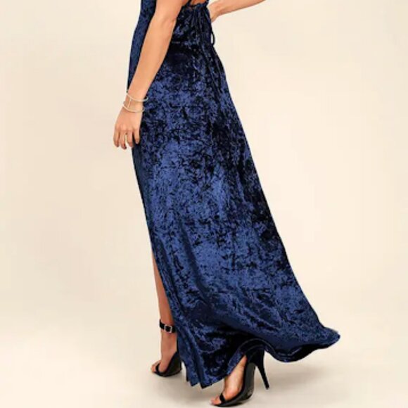Lulu’s Blue Velvet Maxi Dress with Tie Waist - Picture 10 of 13